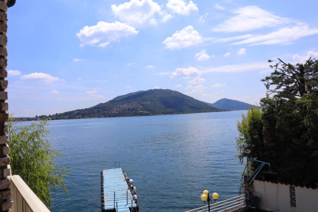 La Finestra "Sul Lago" Predore Buitenkant foto