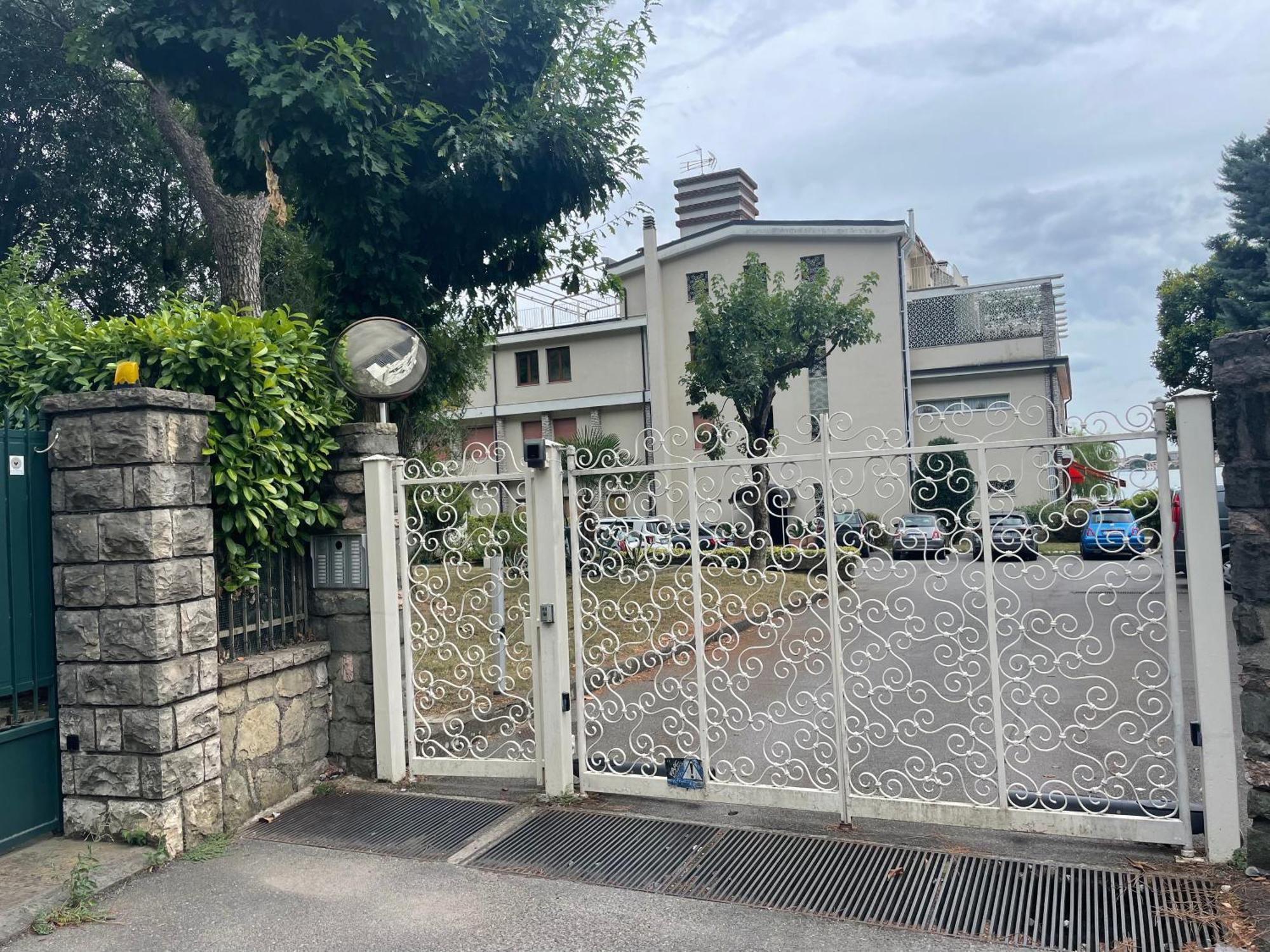 La Finestra "Sul Lago" Predore Buitenkant foto